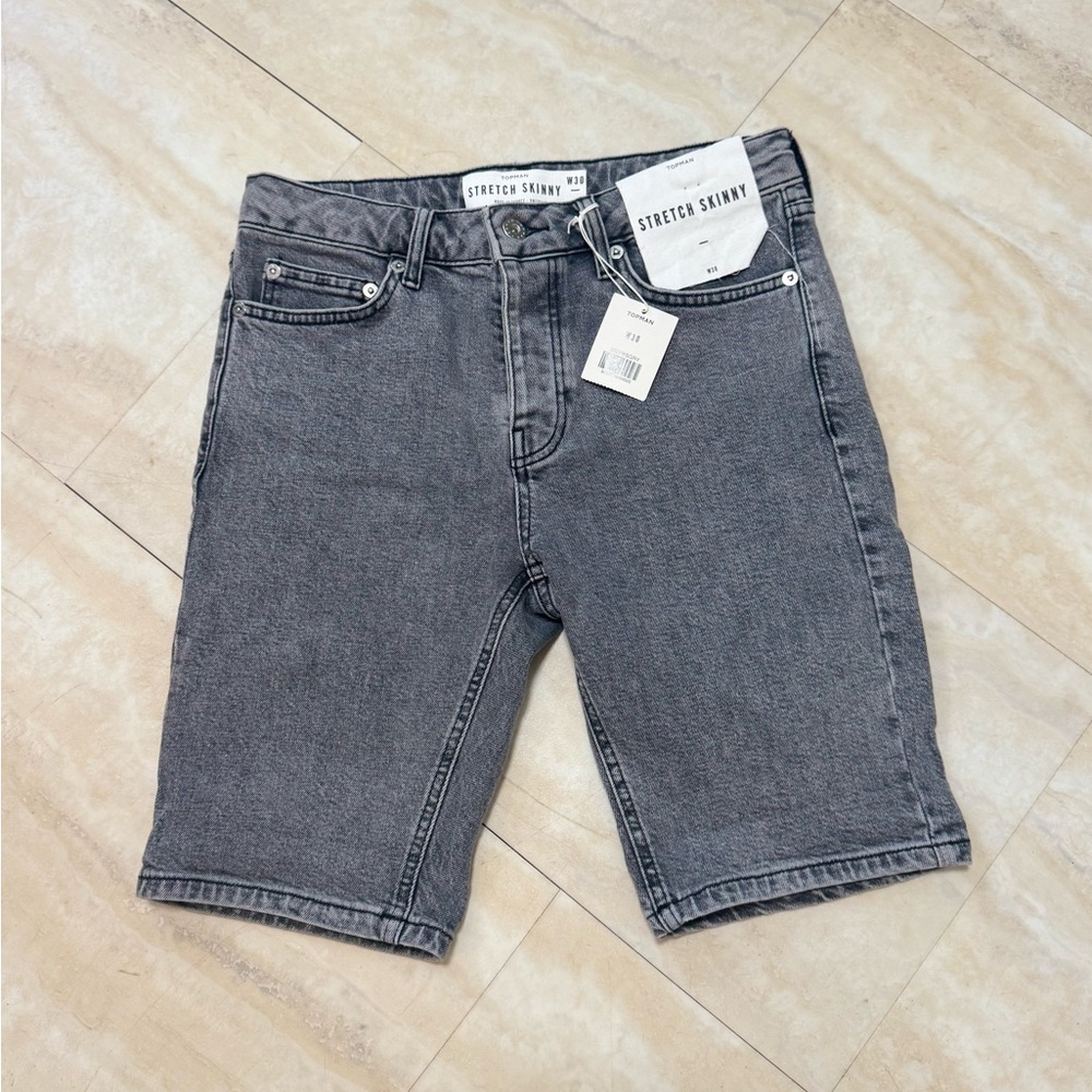 NWT TOPMAN Stretch Skinny Charcoal Jean Shorts (W30)